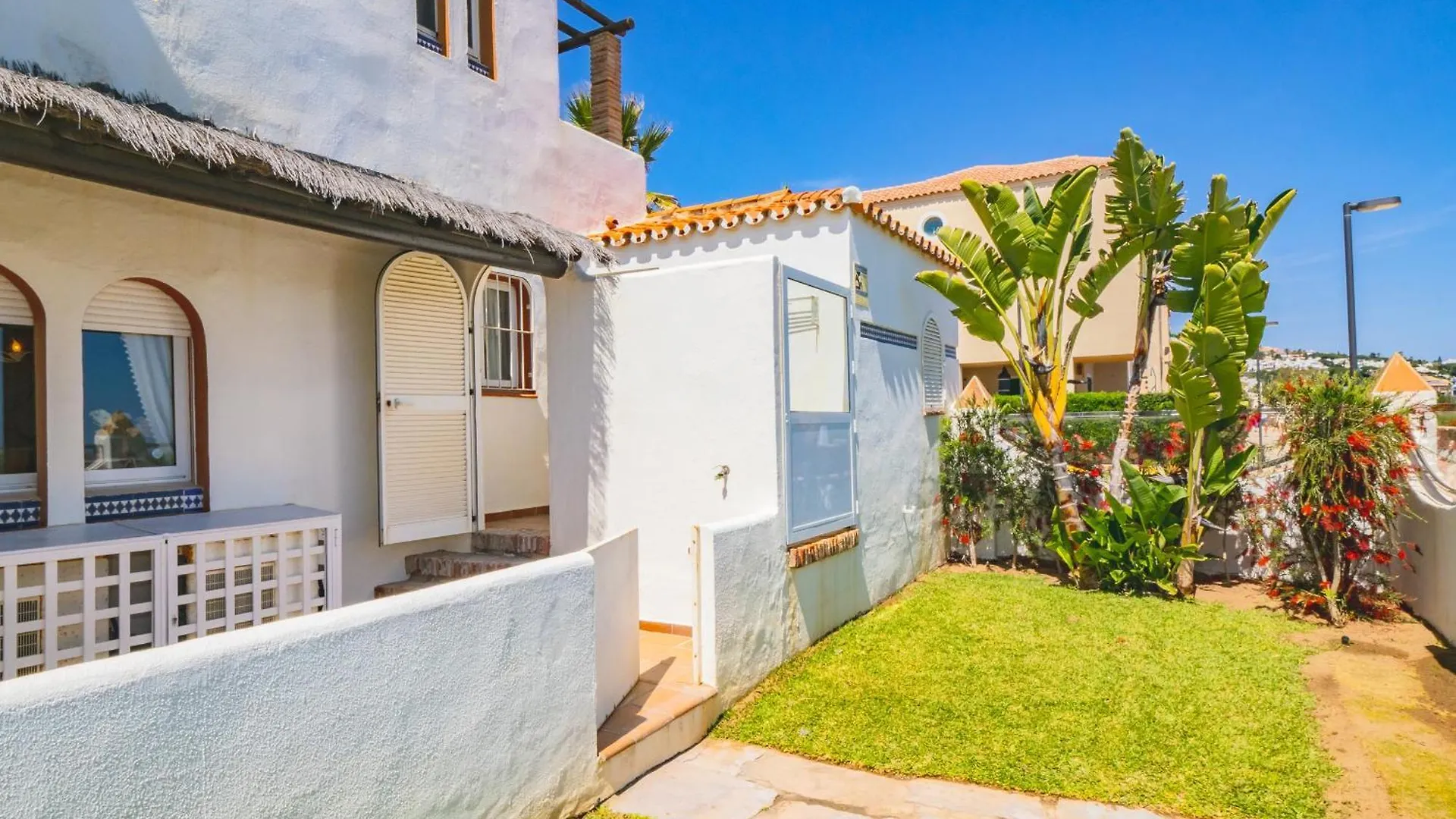 Cubo'S Beachfront Marina De Casares House Manilva 0*,  Spain