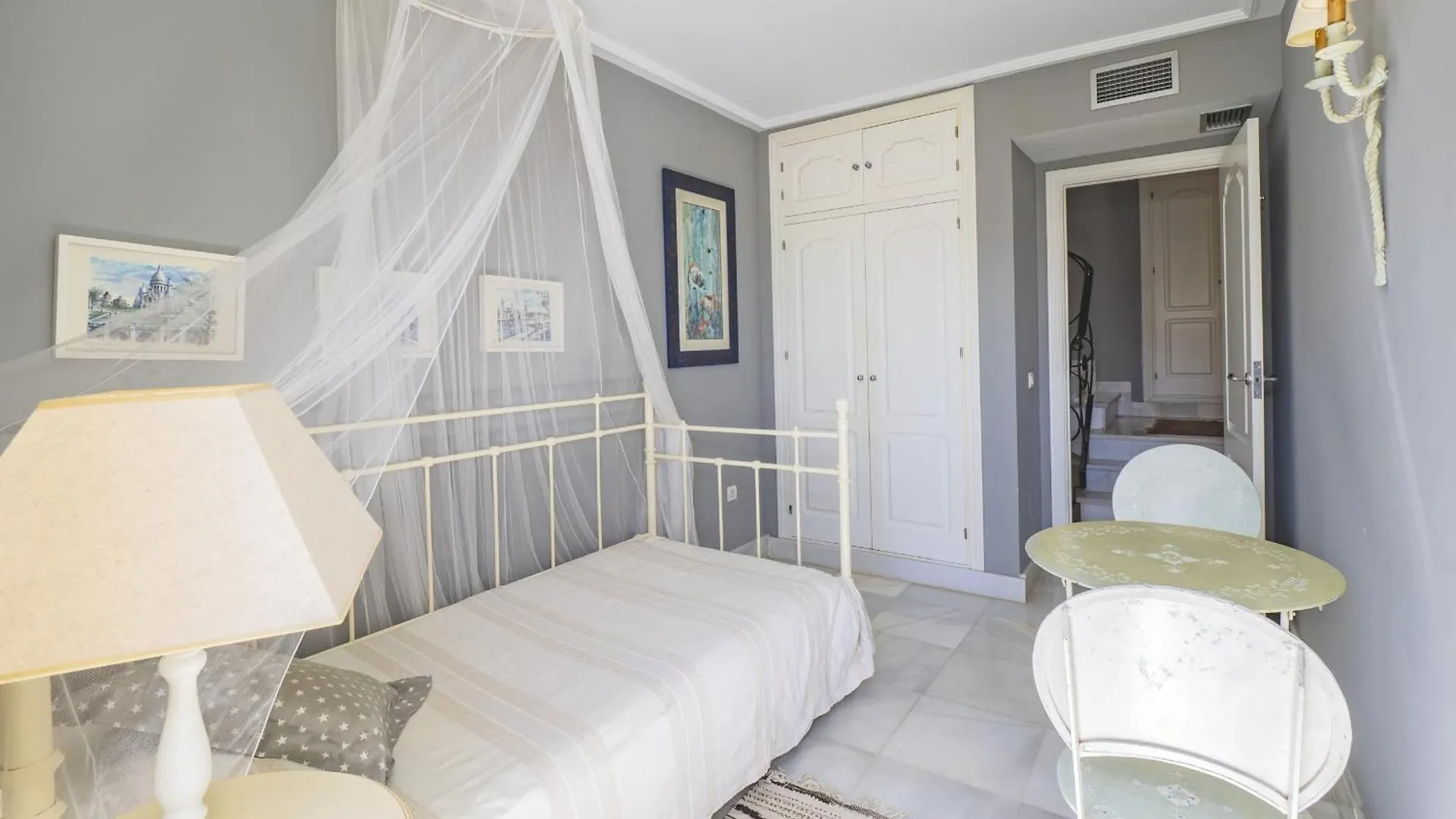 Cubo'S Beachfront Marina De Casares House Manilva Spain