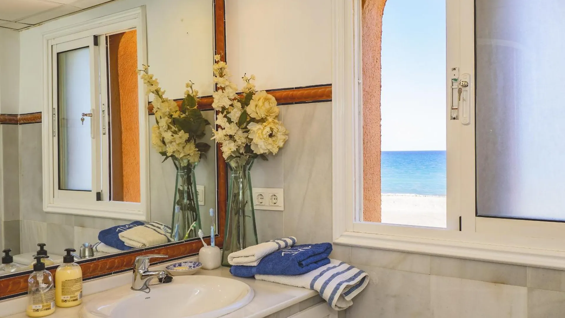 Holiday home Cubo'S Beachfront Marina De Casares House Manilva