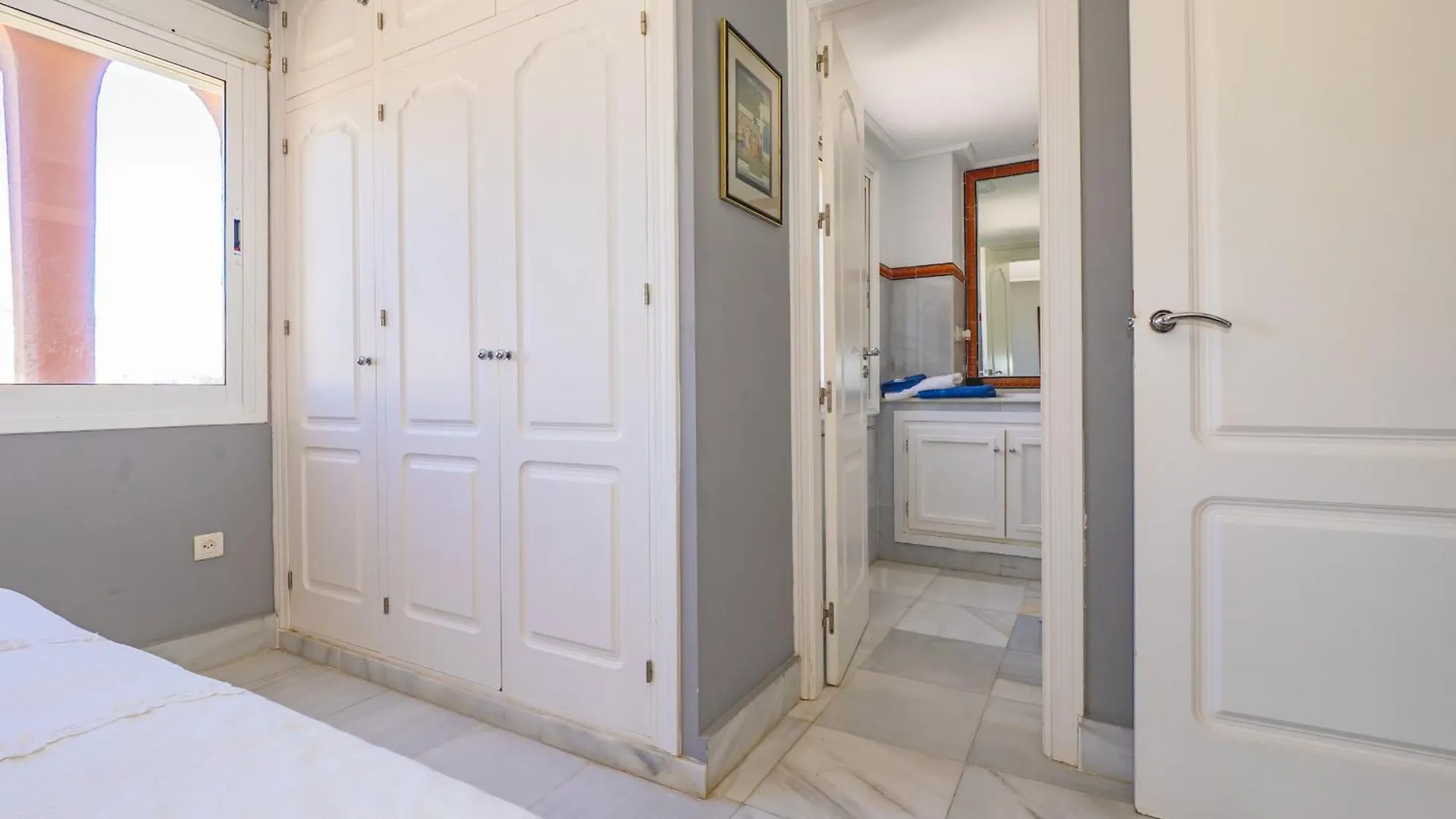 Cubo'S Beachfront Marina De Casares House Manilva 0*,