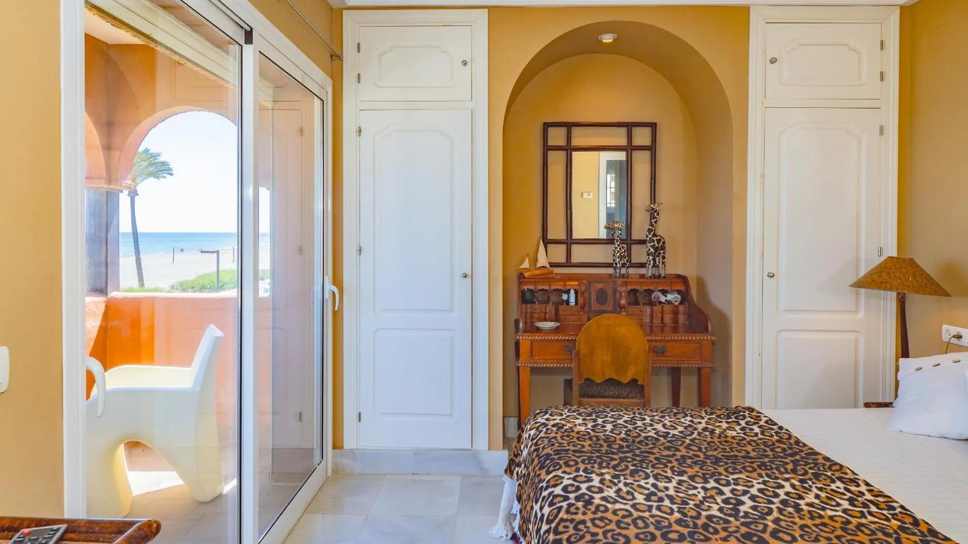 Cubo'S Beachfront Marina De Casares House Manilva 0*,  Spain