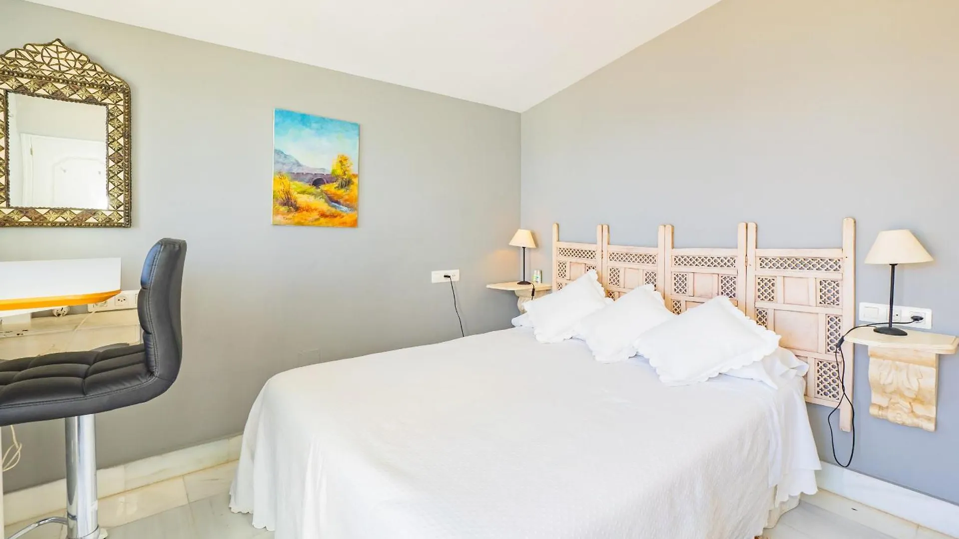 Cubo'S Beachfront Marina De Casares House Manilva Holiday home