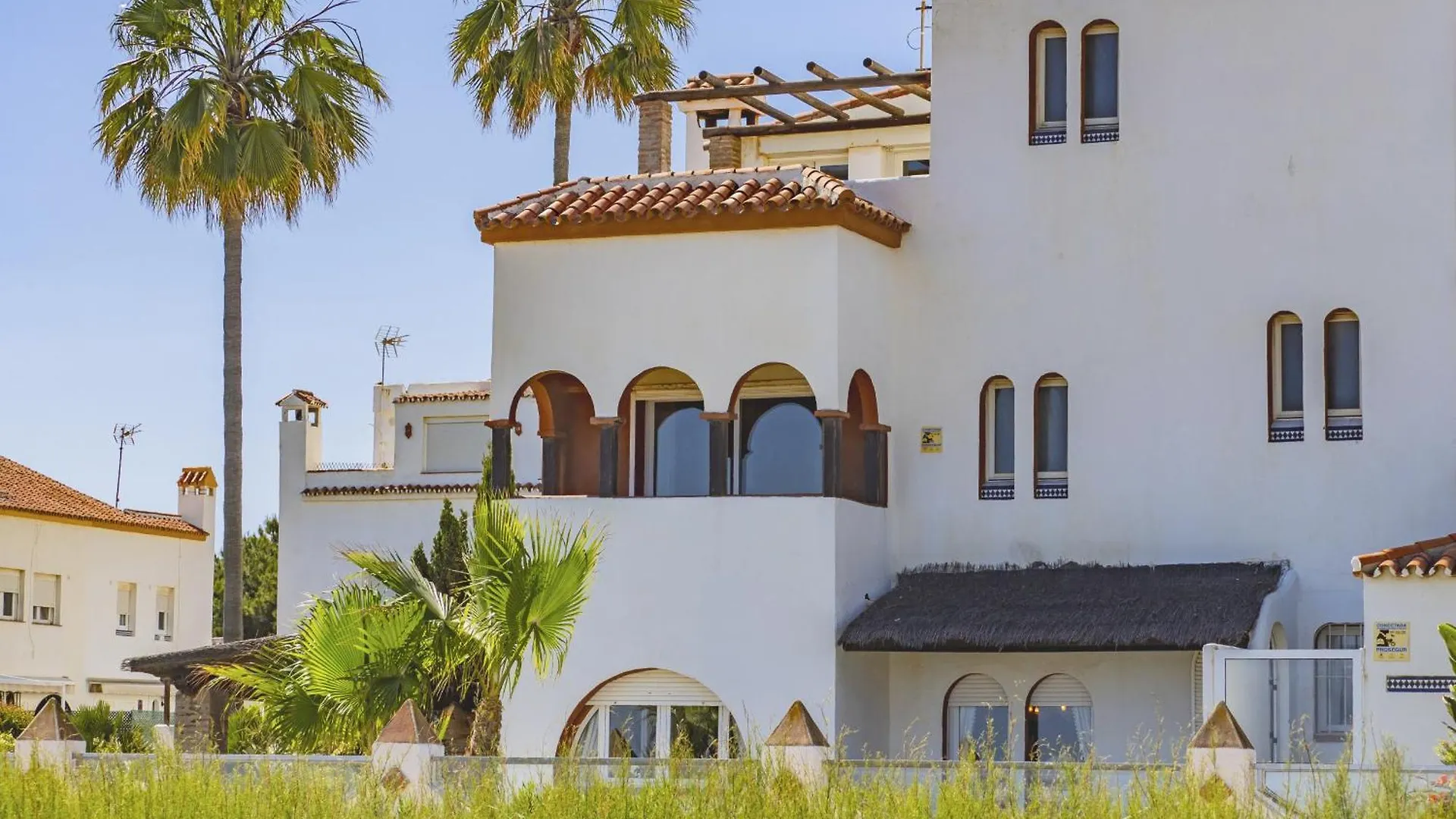 Cubo'S Beachfront Marina De Casares House Manilva